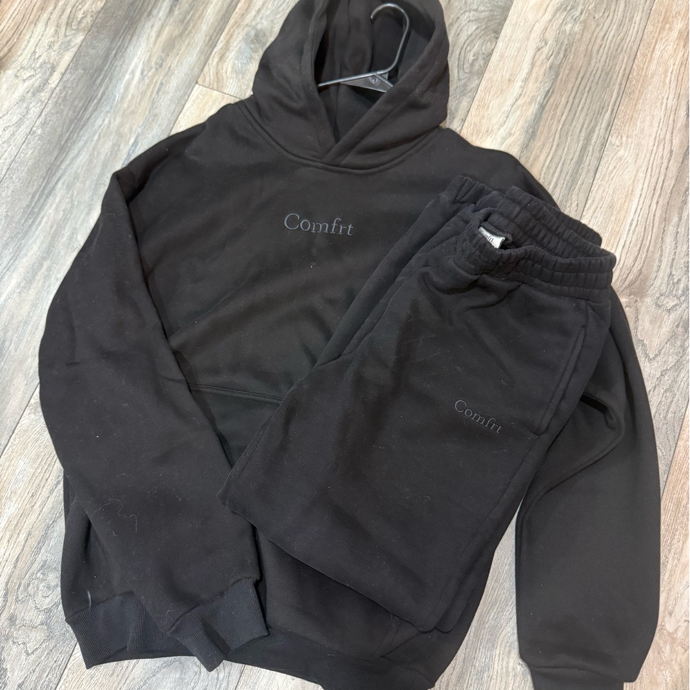 Black Comfrt SweatSet